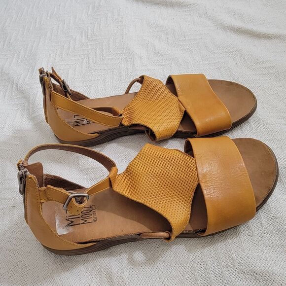 Miz Mooz Mari Yellow Ochre Sandal Back Zip Ankle Strap Size 42W 11 Wide Portugal - Picture 16 of 16